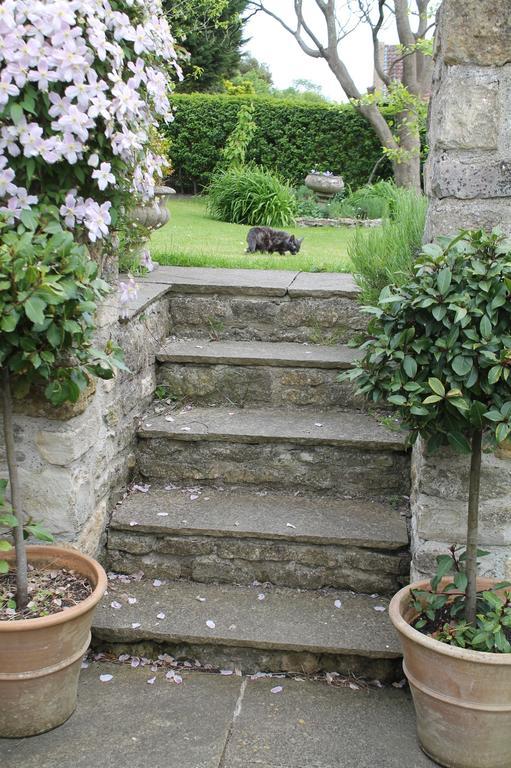 Roundhill Farmhouse Kelston Exterior foto